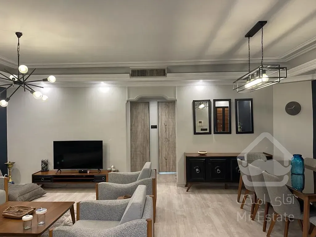 فروش آپارتمان ۱۲۰متر ۲خواب حیاط در اختیار همیلا