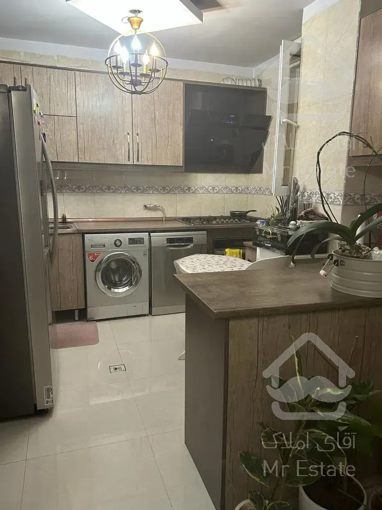 ۹۰ متر ۲ خواب /فول امکانات/سالن پرده خور