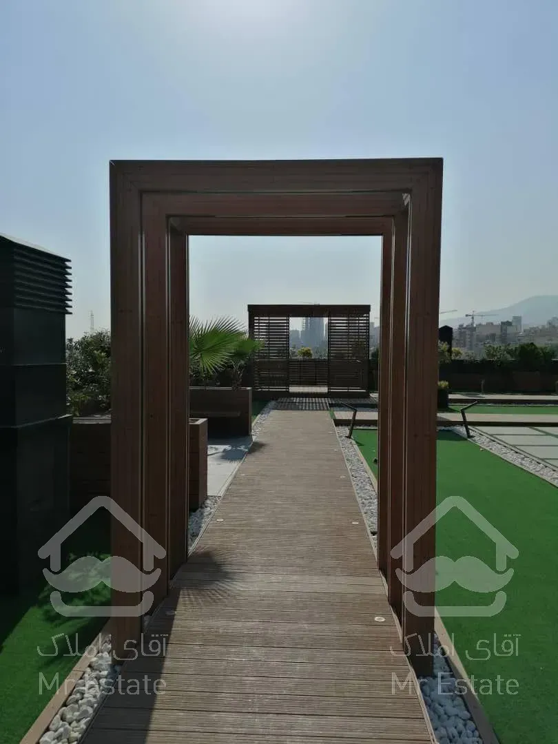 105 متر عمارت رویال پالاس سرمایه گذاری