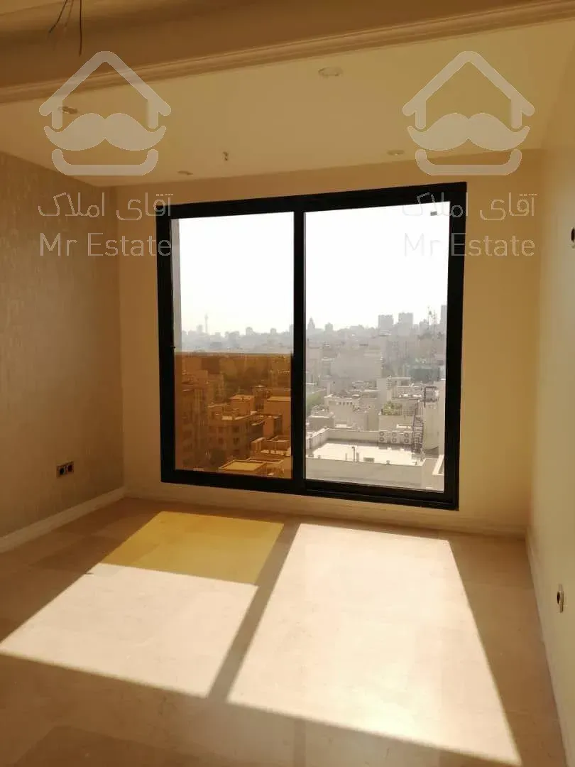 105 متر عمارت رویال پالاس سرمایه گذاری