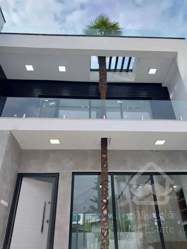 فروش ویلا مدرن۳۰۰متری لتینگان