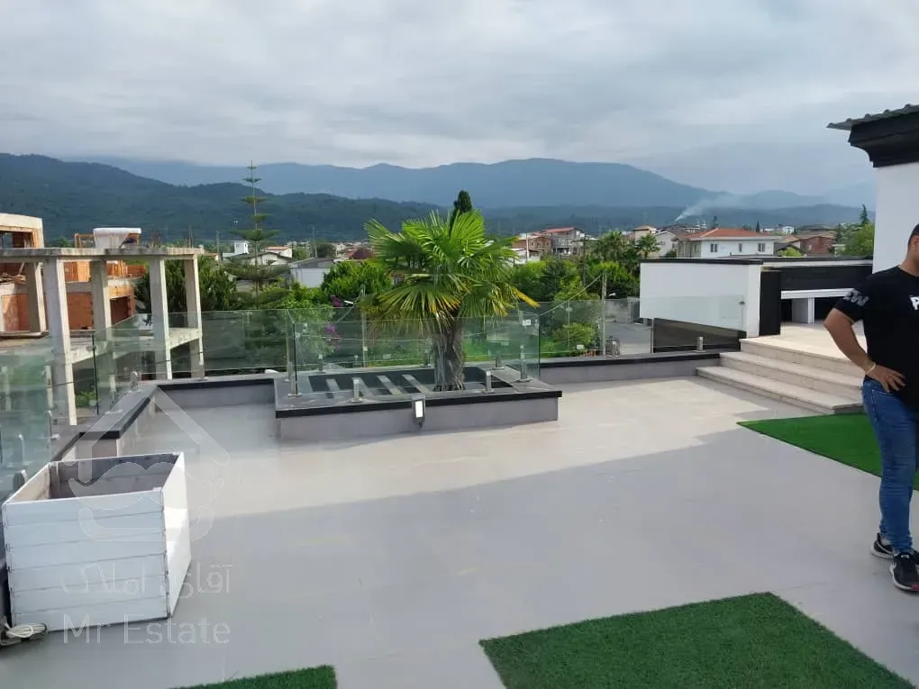 فروش ویلا مدرن۳۰۰متری لتینگان