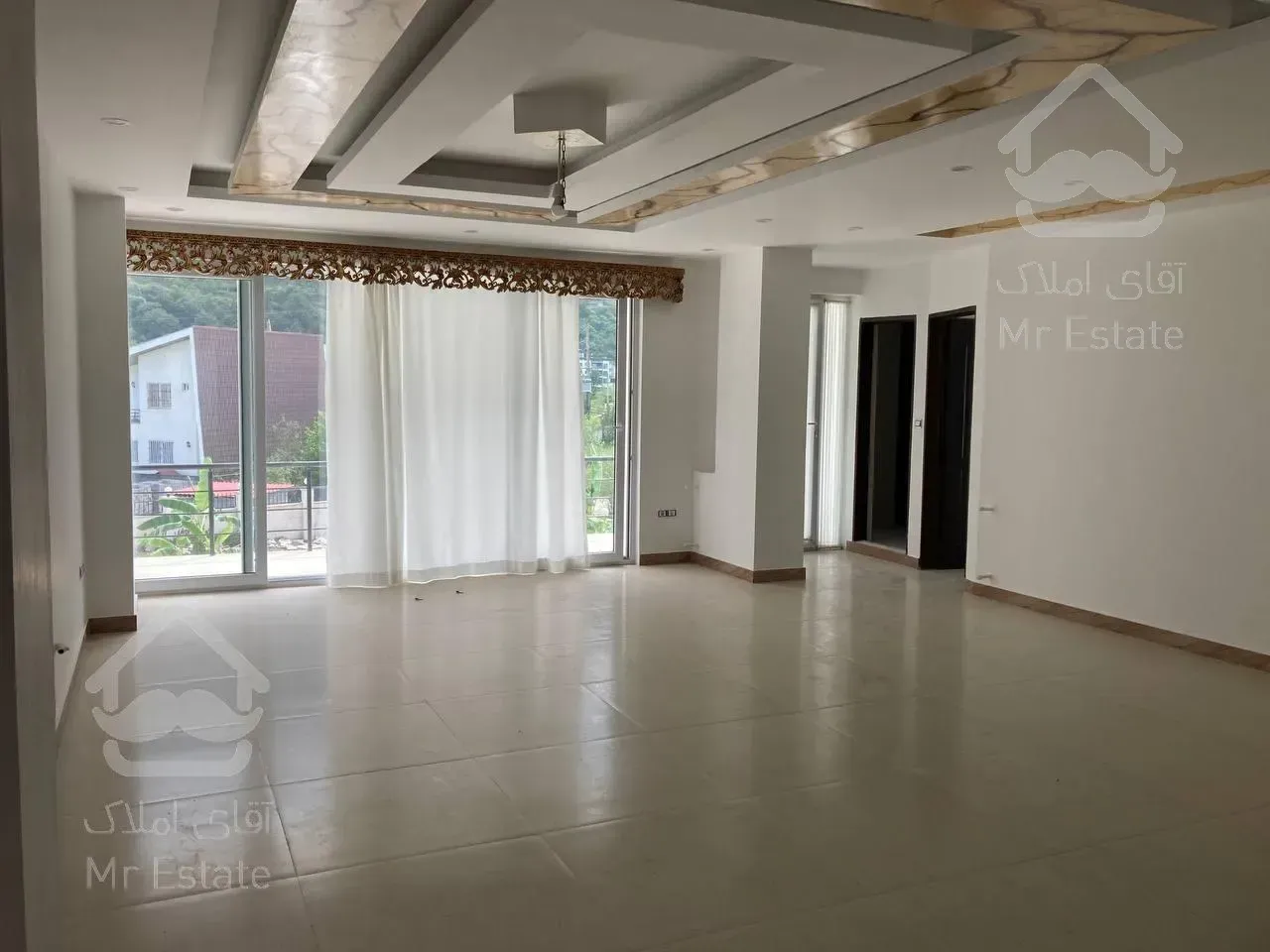 نوشهر / ویلا  زمین/ ۳۳۰ متر زیر بنا۵۷۰