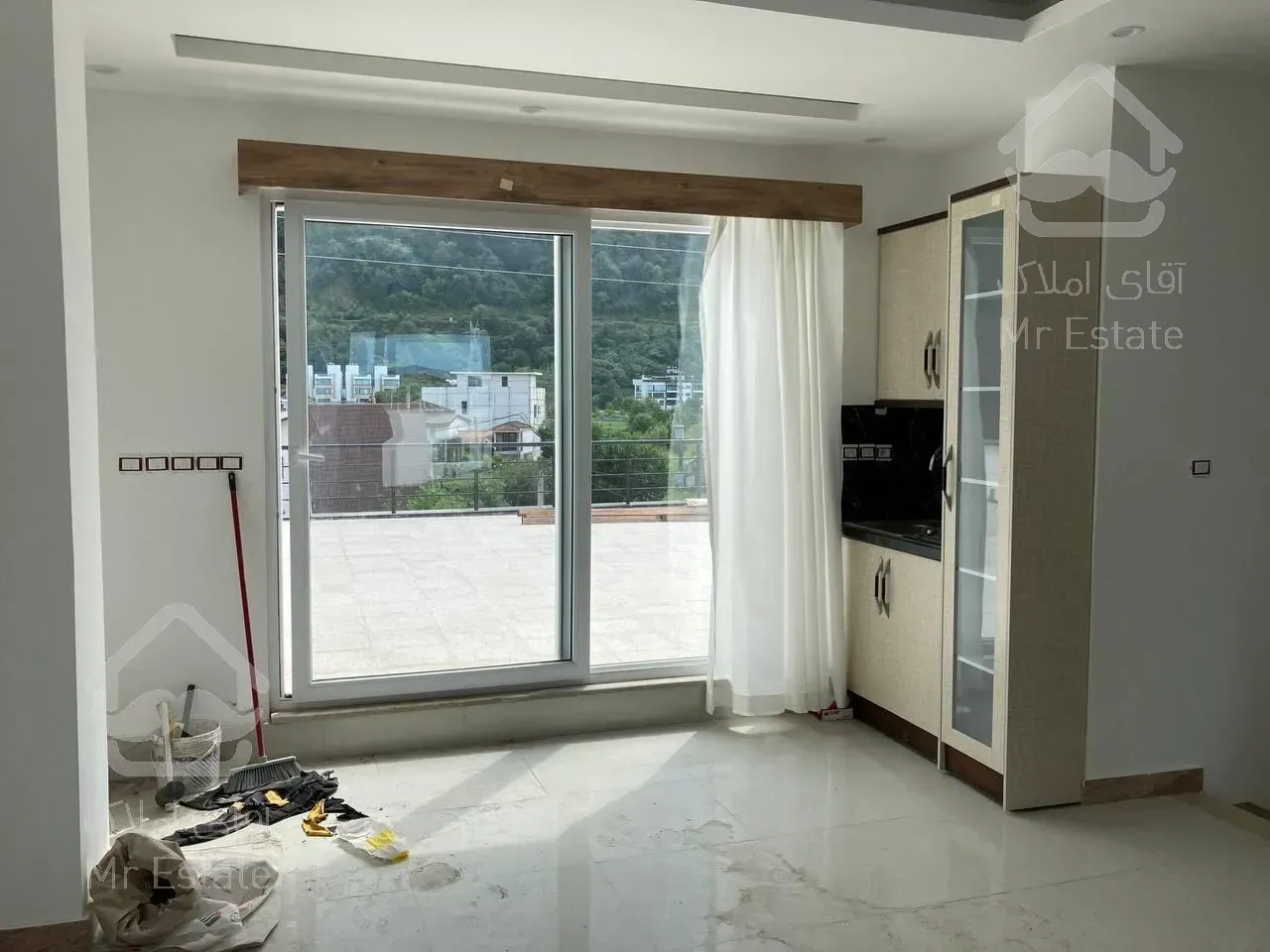 نوشهر / ویلا  زمین/ ۳۳۰ متر زیر بنا۵۷۰