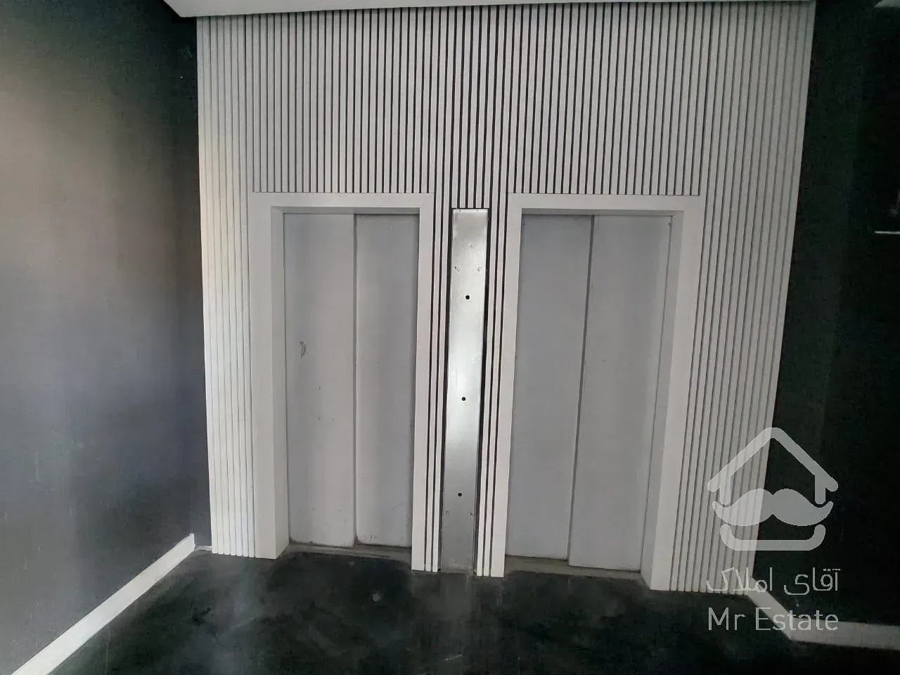 نوشهر / ویلا  زمین/ ۳۳۰ متر زیر بنا۵۷۰