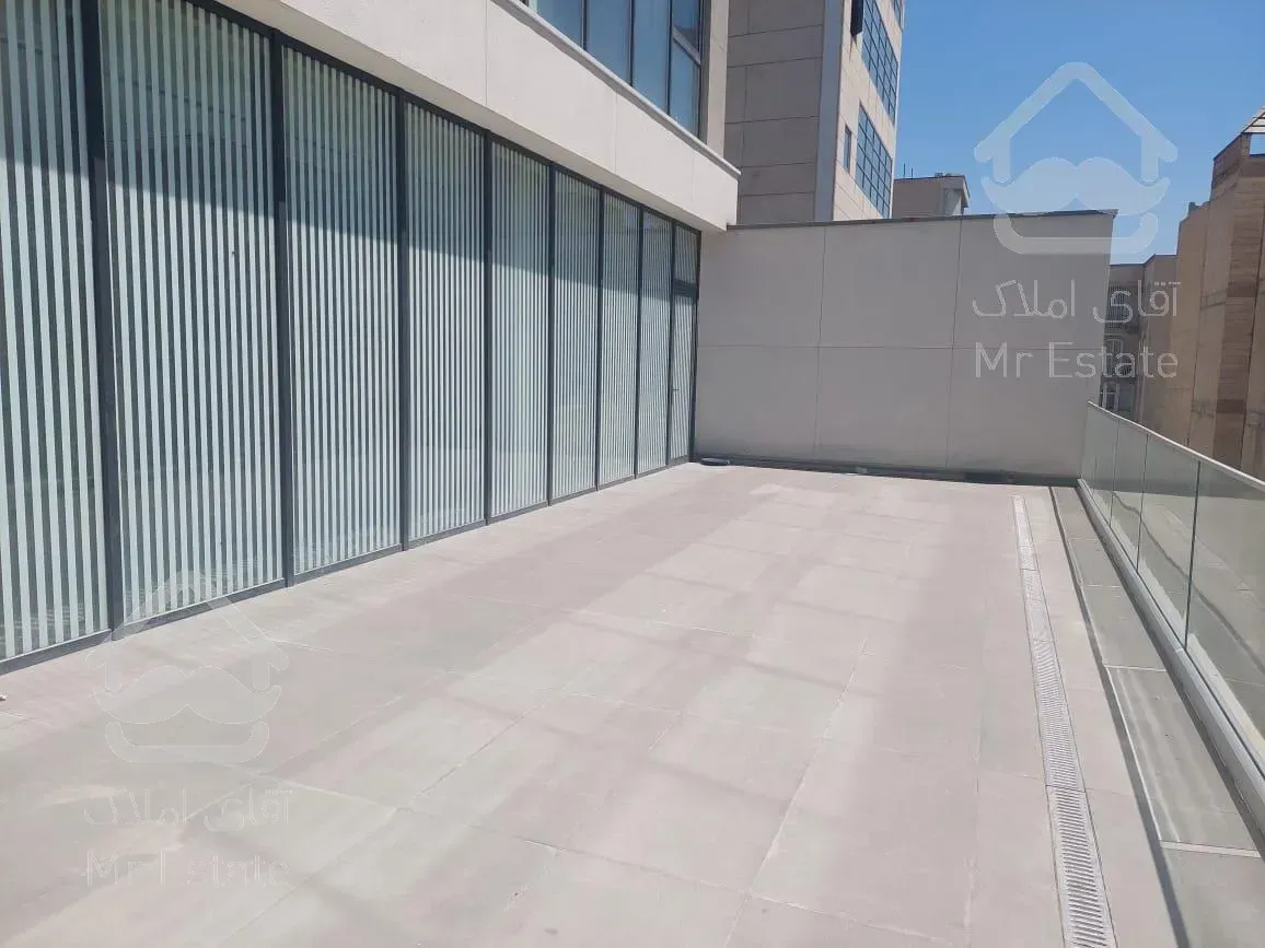 نوشهر / ویلا  زمین/ ۳۳۰ متر زیر بنا۵۷۰