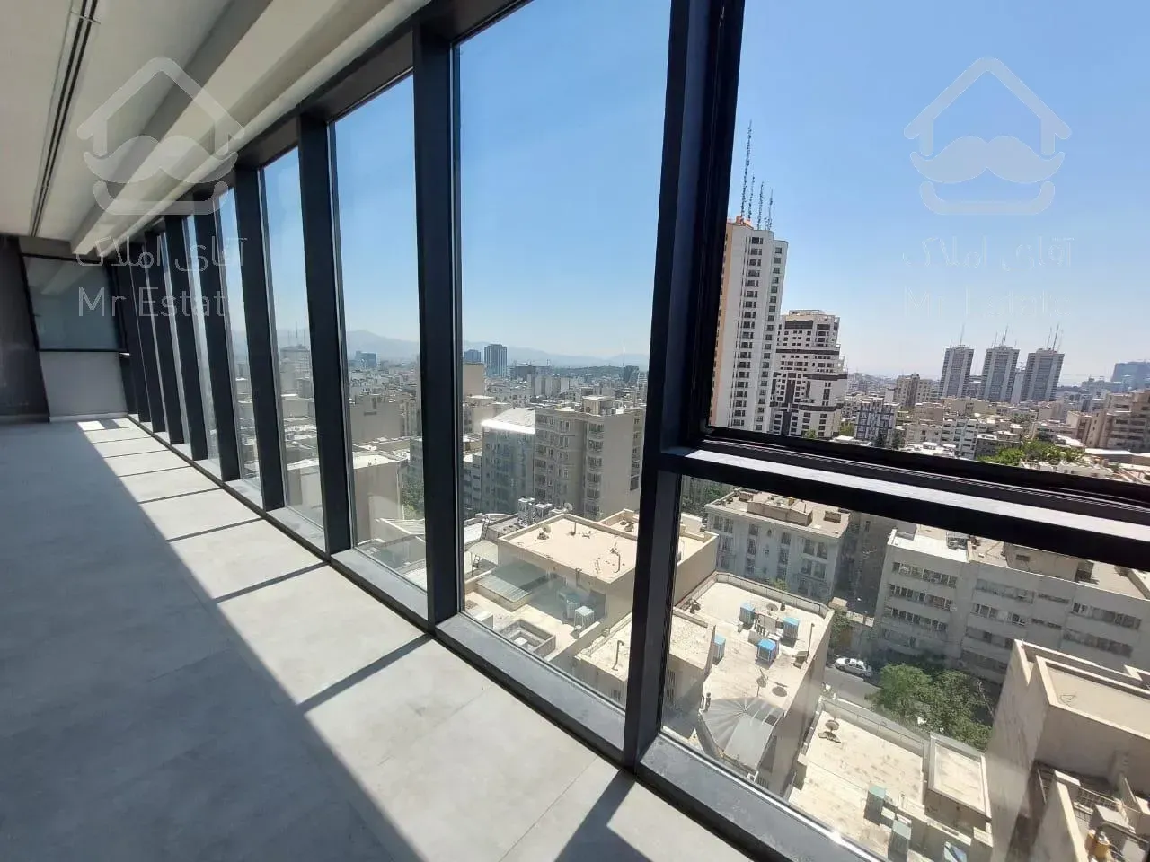 نوشهر / ویلا  زمین/ ۳۳۰ متر زیر بنا۵۷۰