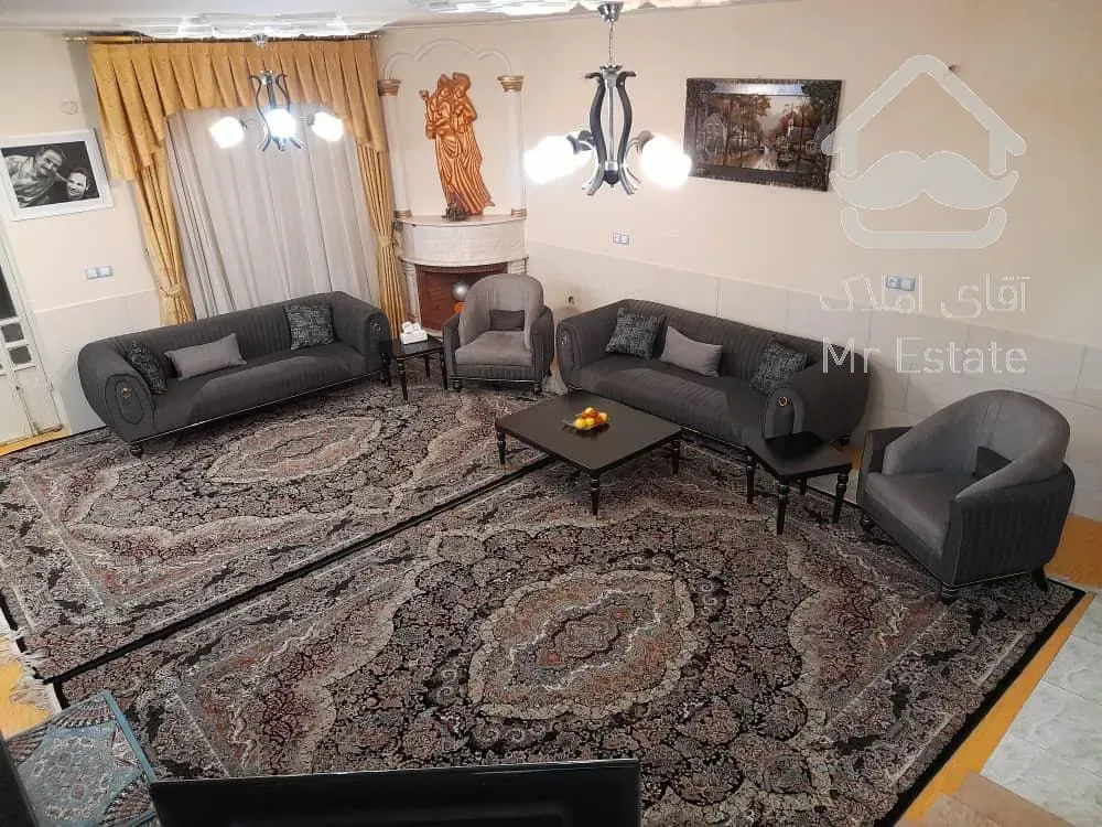 آپارتمان ۱۴۰متری دوخوابه بسیار تمیز