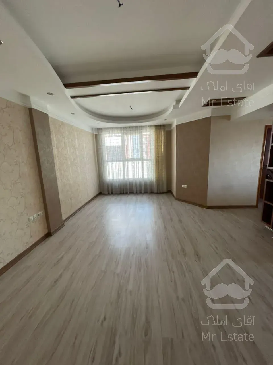 آپارتمان ۲۳۵ متری برای اجاره در زعفرانیه