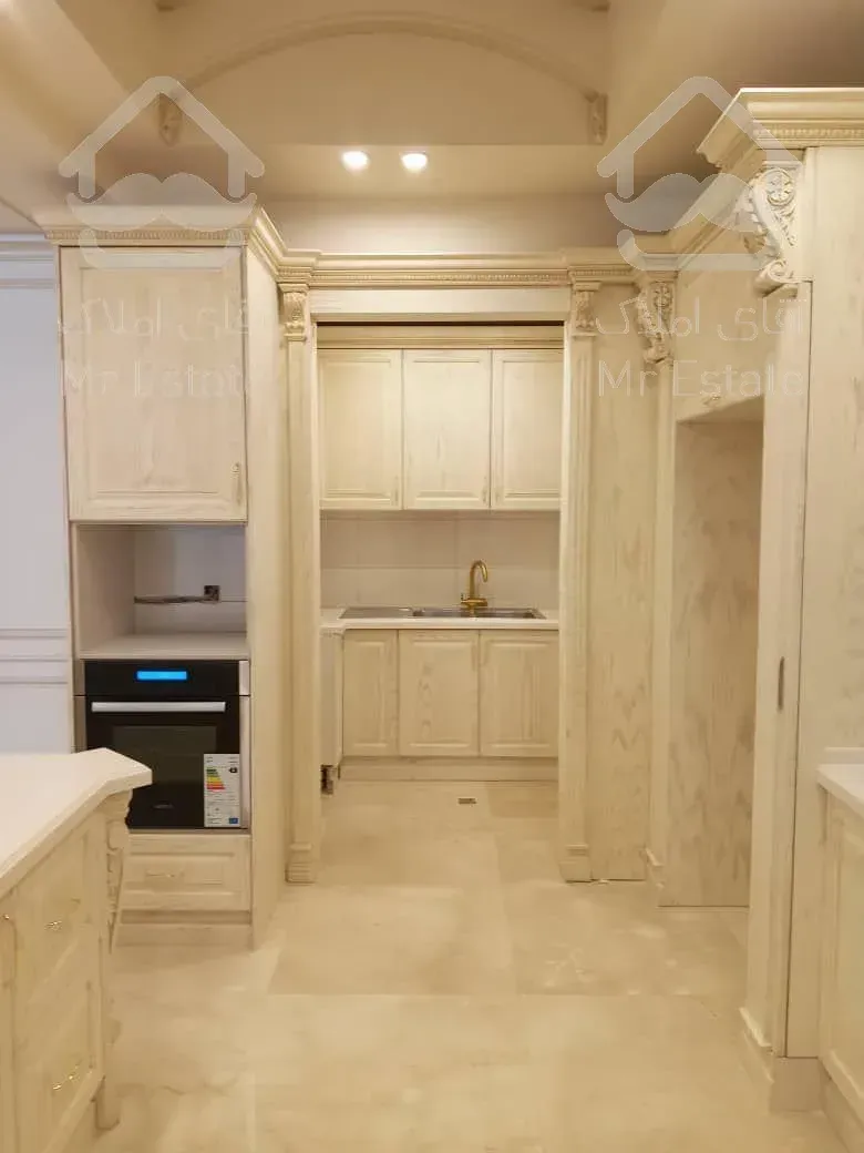 آپارتمان ۲۶۱ متری برای اجاره در الهیه