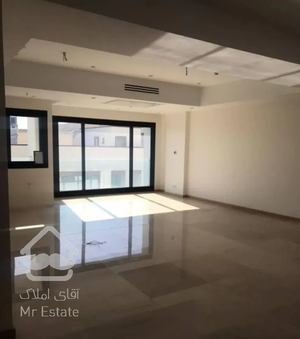 فروش پنت هاوس ۲۰۶متری در جماران