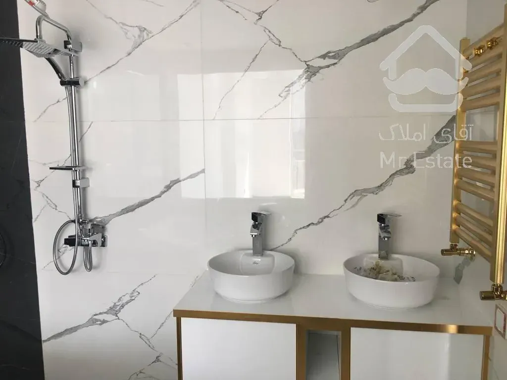 فروش آپارتمان۳۳۰متر/4خواب/پنت هاوس/هتلینگ/چیتگر