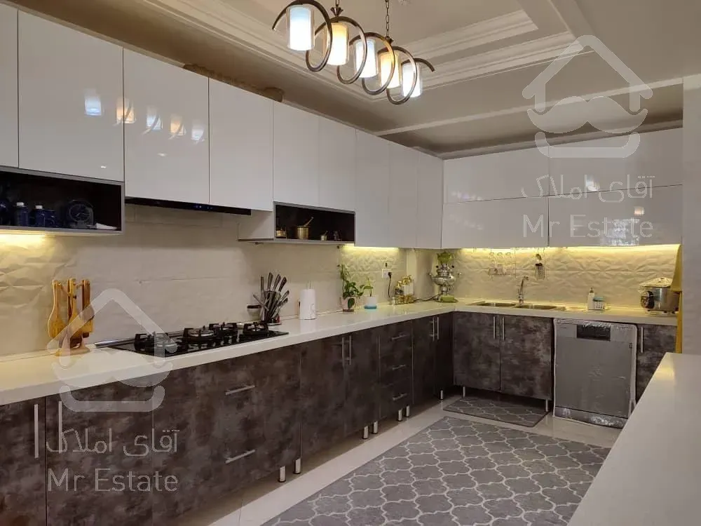 فروش آپارتمان ۱۷۰ متری در شهرک محلاتی