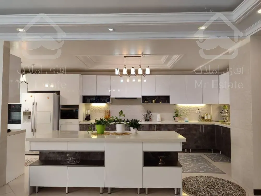 فروش آپارتمان ۱۷۰ متری در شهرک محلاتی