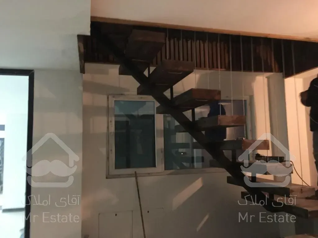 ویلای استخردار لوکس