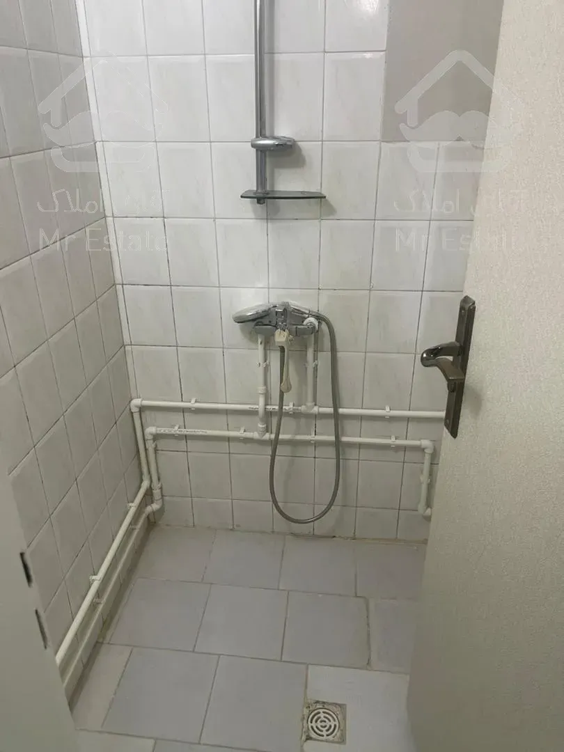 50متری/1خوابه/پارکینگ سندی غیرمزاحم