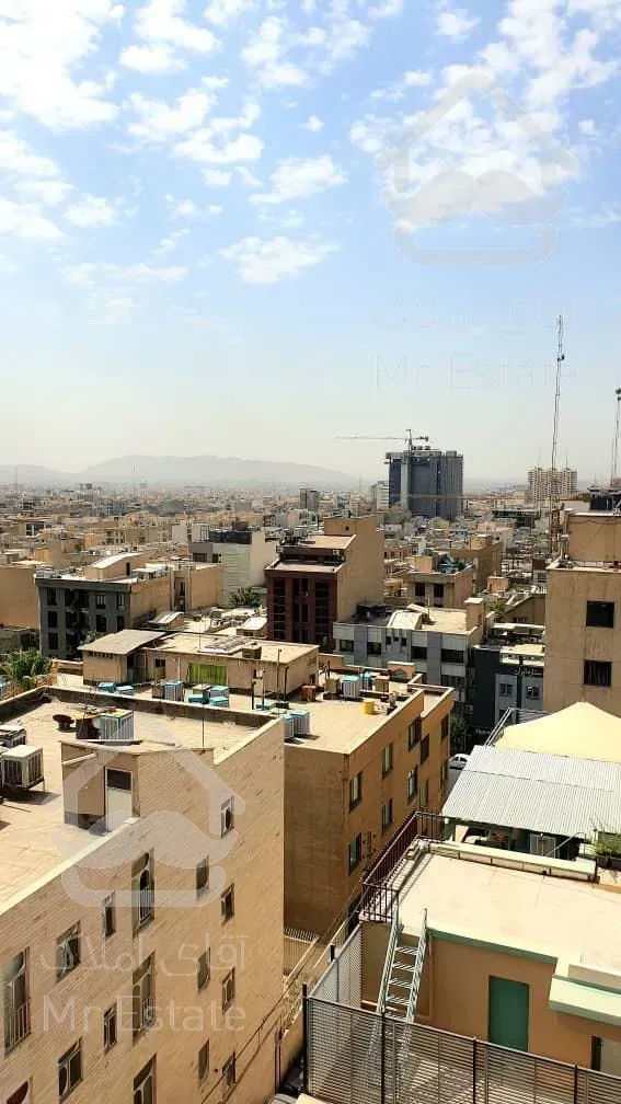 فروش ۱۳۰متر آپارتمان سه خوابه نوساز خیابان مطهری