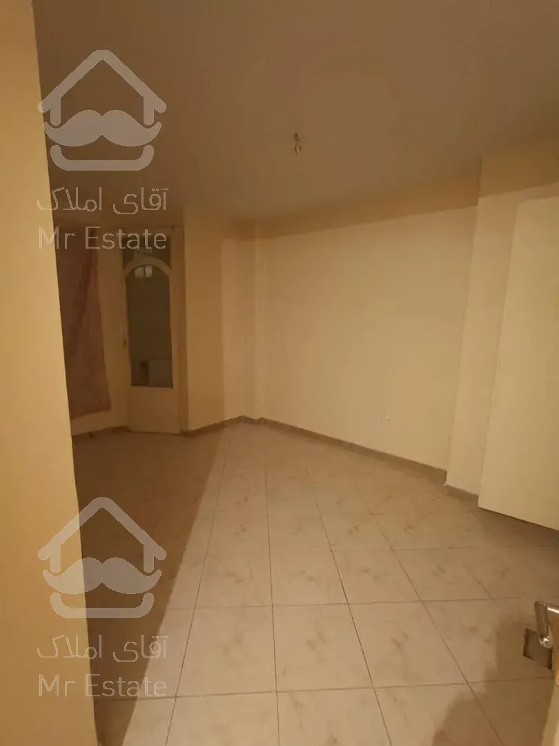 آپارتمان ۱۰۵ متر ۲ خواب (نبش نامداریکم)