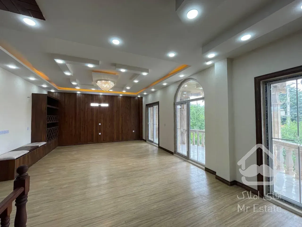 دوبلکس نما مدرن ۴۰۰متری حومه چمستان