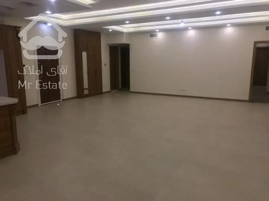 مفتح جنوبی ۹۰ متر دوخواب مسکونی