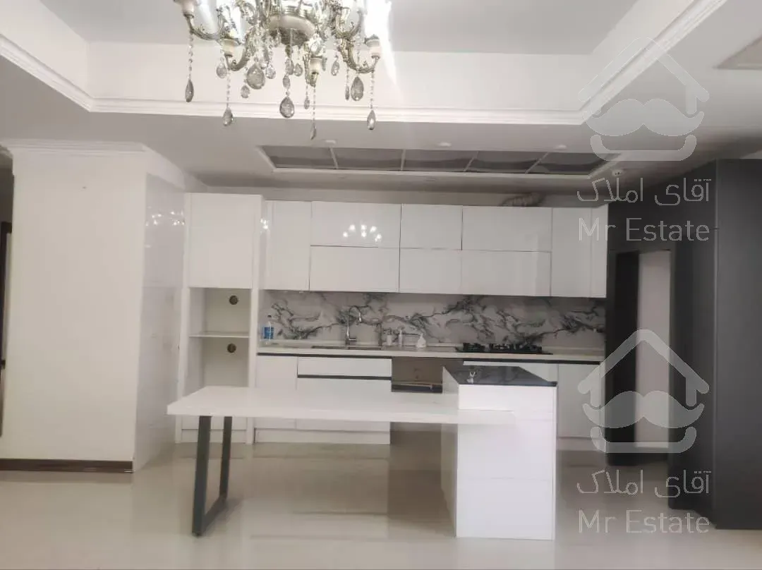 اجاره آپارتمان ۲ خواب خوش نقشه دیزاین شده غرق نور دارای چشم انداز ابدی برجهای ارکیده دریاچه چیتگر