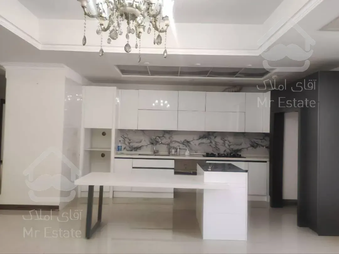 اجاره آپارتمان ۲ خواب خوش نقشه دیزاین شده غرق نور دارای چشم انداز ابدی برجهای ارکیده دریاچه چیتگر