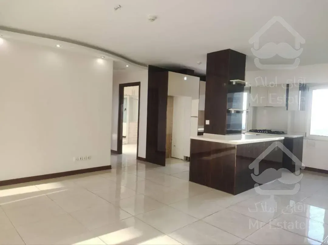 اجاره آپارتمان ۲ خواب خوش نقشه دیزاین شده غرق نور دارای چشم انداز ابدی برجهای ارکیده دریاچه چیتگر