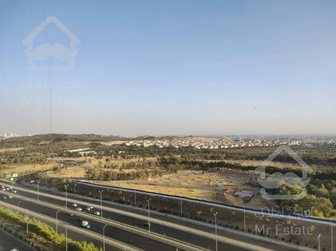 اجاره آپارتمان ۲ خواب خوش نقشه دیزاین شده غرق نور دارای چشم انداز ابدی برجهای ارکیده دریاچه چیتگر