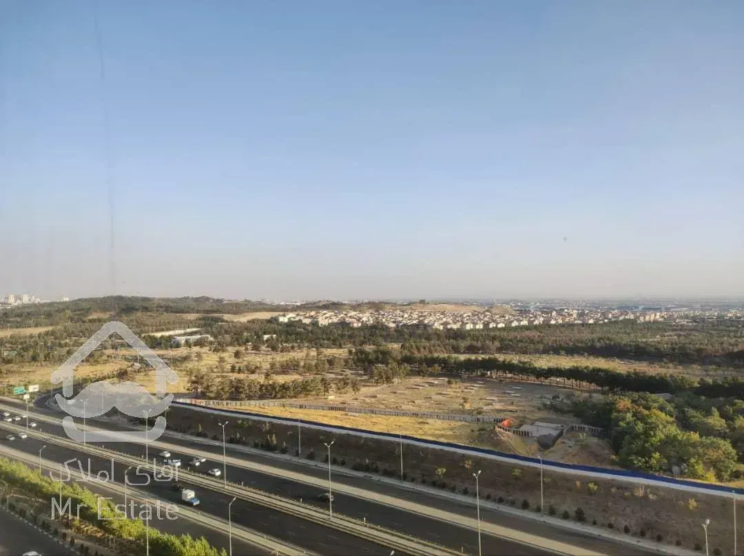 اجاره آپارتمان ۲ خواب خوش نقشه دیزاین شده غرق نور دارای چشم انداز ابدی برجهای ارکیده دریاچه چیتگر