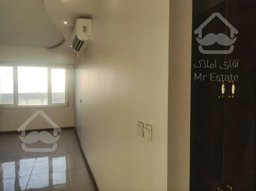 اجاره آپارتمان ۲ خواب خوش نقشه دیزاین شده غرق نور دارای چشم انداز ابدی برجهای ارکیده دریاچه چیتگر