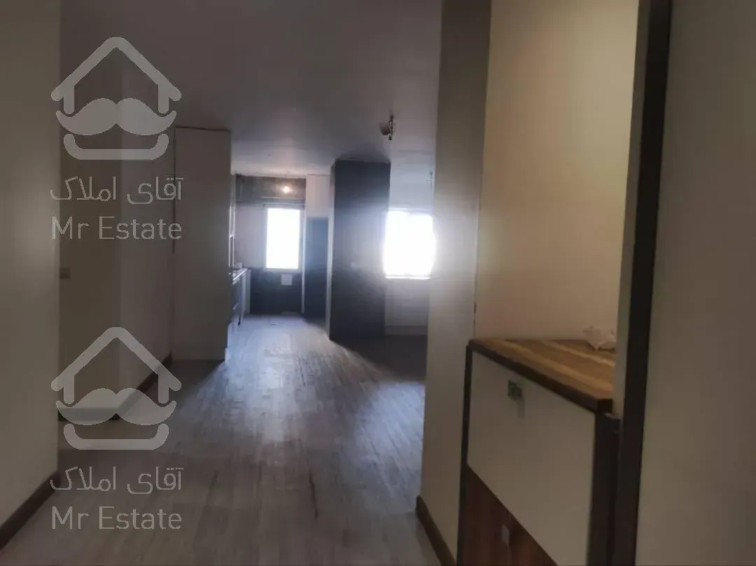 اجاره آپارتمان ۲ خواب خوش نقشه دیزاین شده غرق نور دارای چشم انداز ابدی برجهای ارکیده دریاچه چیتگر