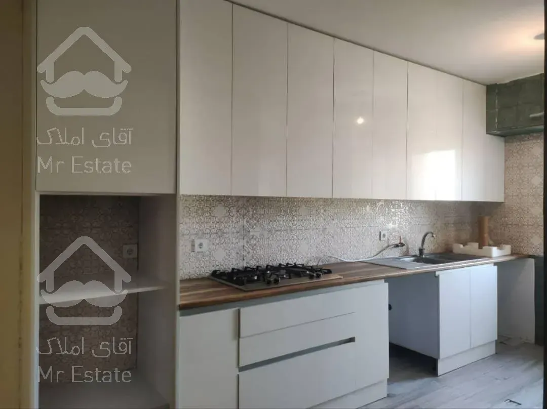 اجاره آپارتمان ۲ خواب خوش نقشه دیزاین شده غرق نور دارای چشم انداز ابدی برجهای ارکیده دریاچه چیتگر