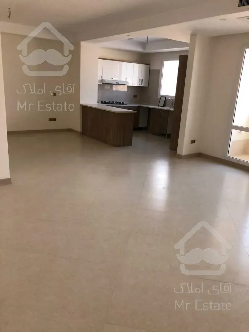 مفتح جنوبی ۹۵ متر دو خواب رهن واجاره