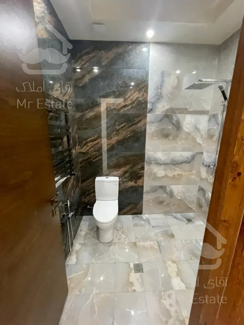 فروش آپارتمان اداری۱۷۰متر نیاوران/۱۶متر تابلوخور