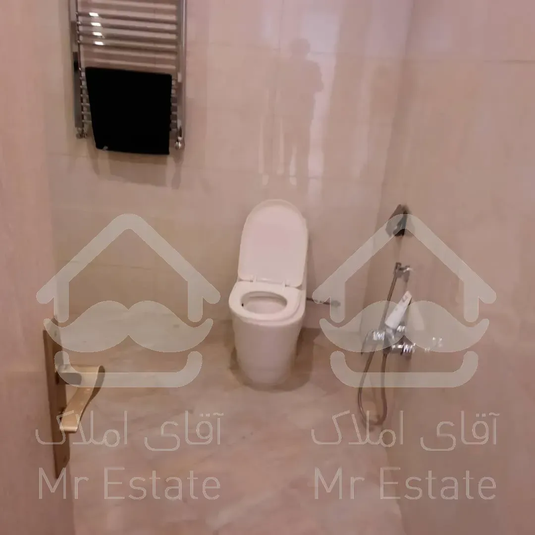 مفتح جنوبی ۹۵ متر دو خواب رهن واجاره