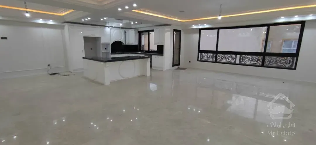 فروش اپارتمان۹۵  متر زیر قیمت سالن پرده خور نور و نقشه عالی