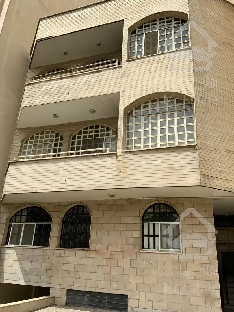 170 متر 4 خوابه سالن پرده خور بازسازی شده تک واحدی