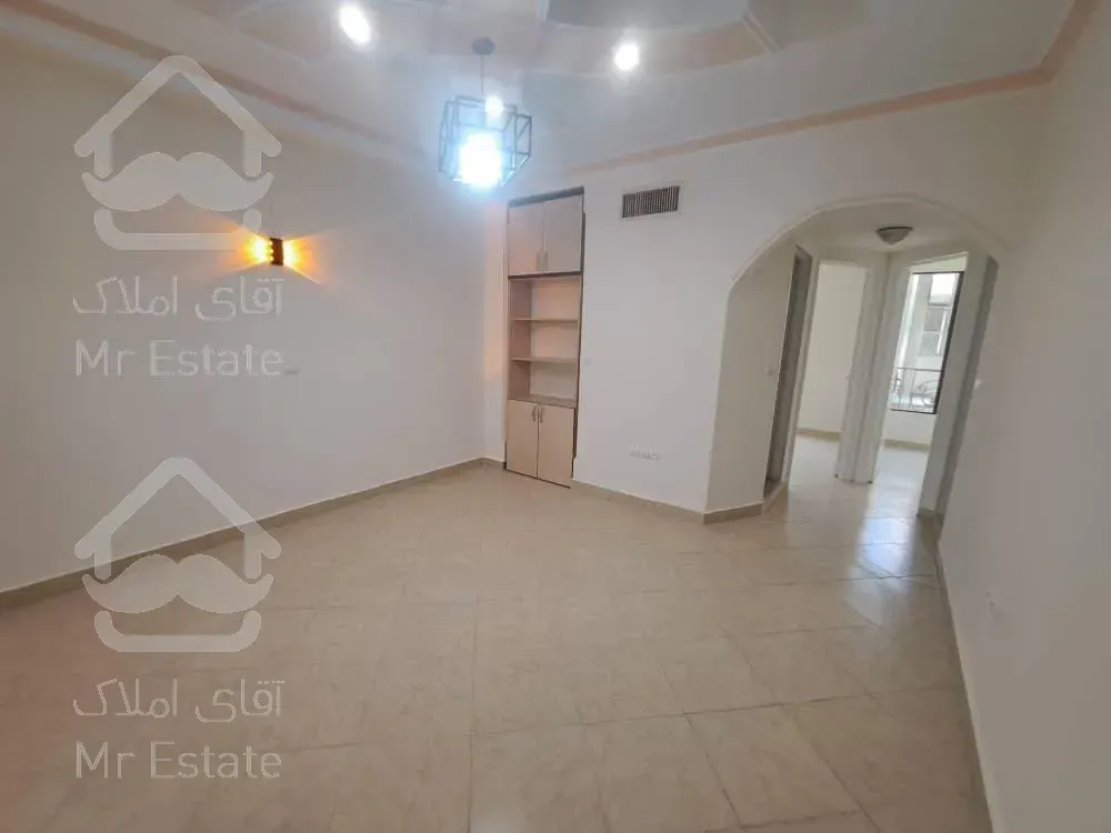 ۶۲متر آسانسوردار خیابان مخصوص