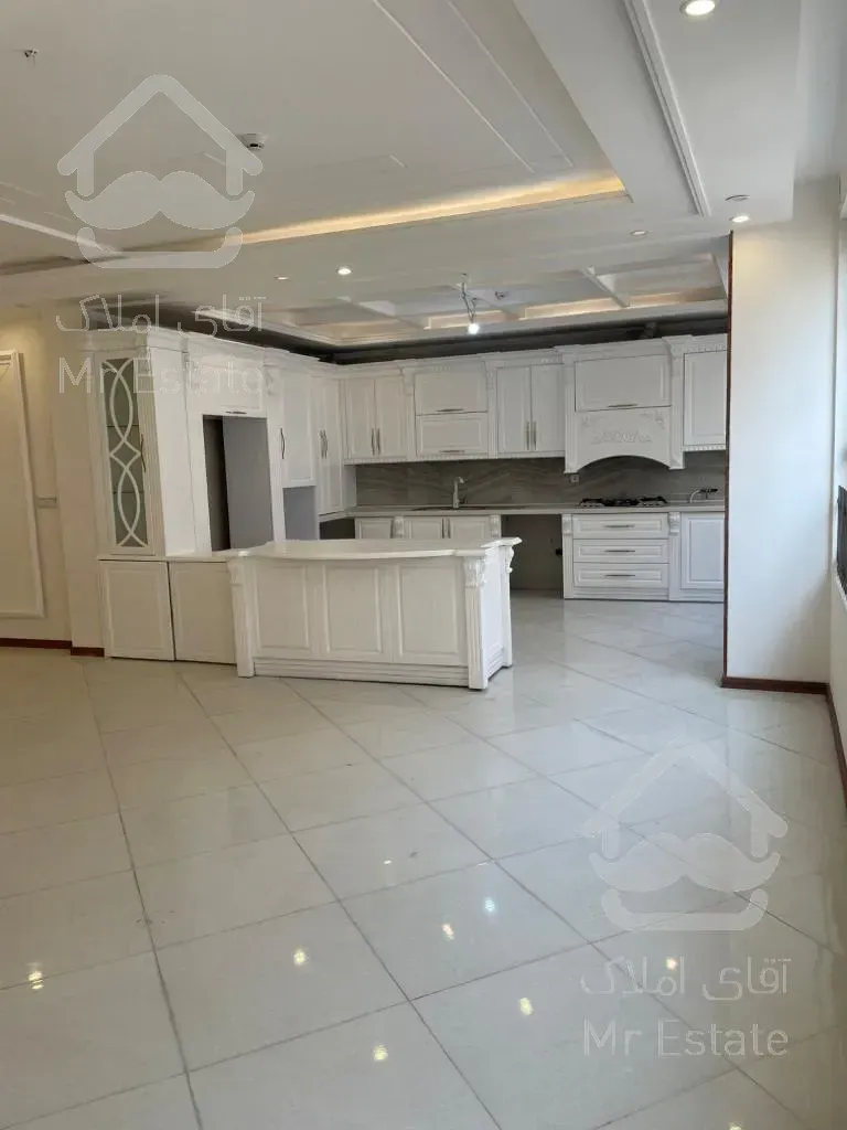 ۱۰۰ متری لوکس کریمی ۱۰