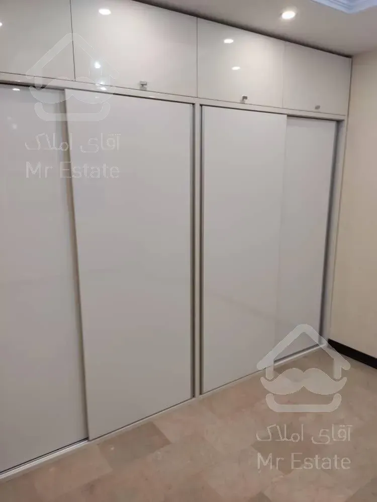 ۲۲۰ متری دو پارکینگ در میرداماد