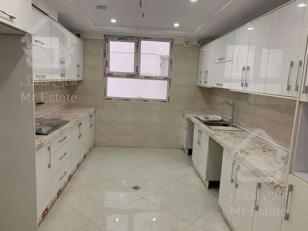 ۱۴۰ متر ۳ خواب لوکس کلید نخورده