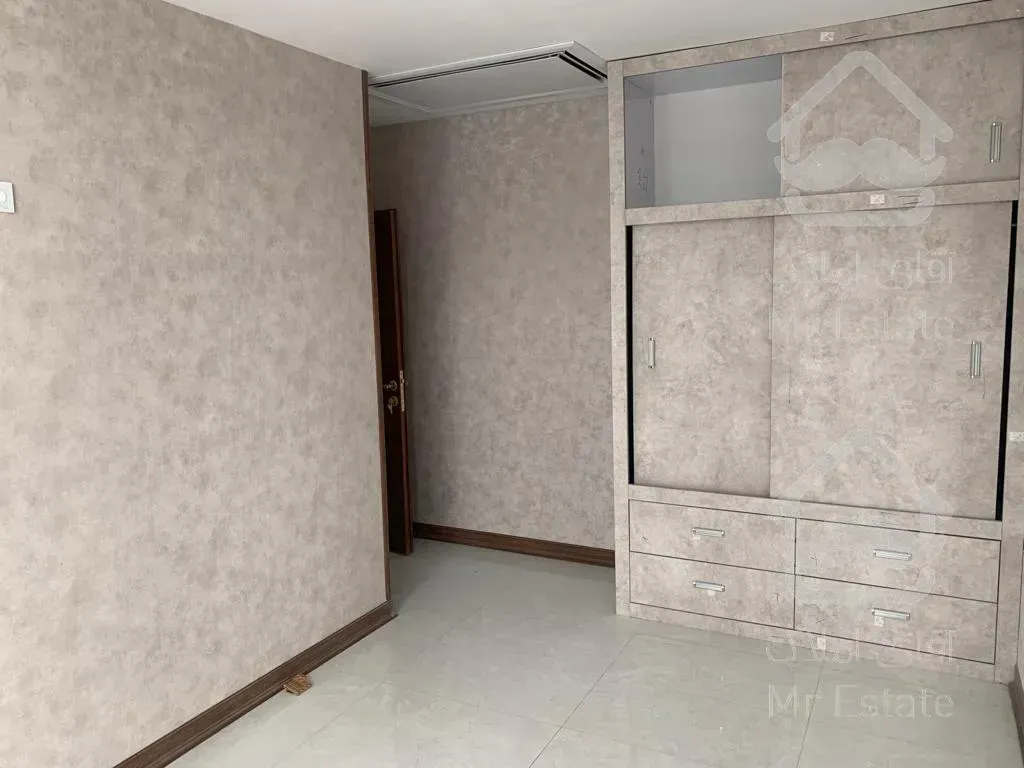 ۱۴۰ متر ۳خواب / کلید نخورده/لوکس