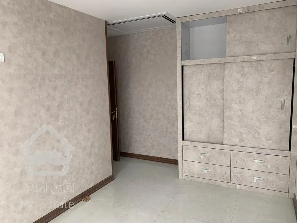 ۱۴۰ متر ۳ خواب لوکس کلید نخورده