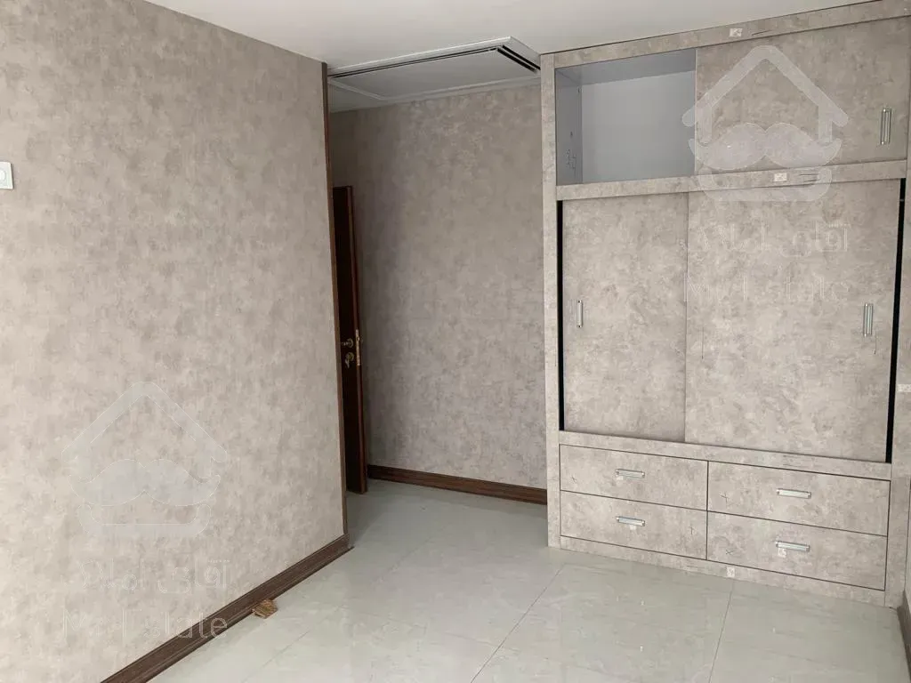 ۱۴۰ متر ۳ خواب لوکس کلید نخورده