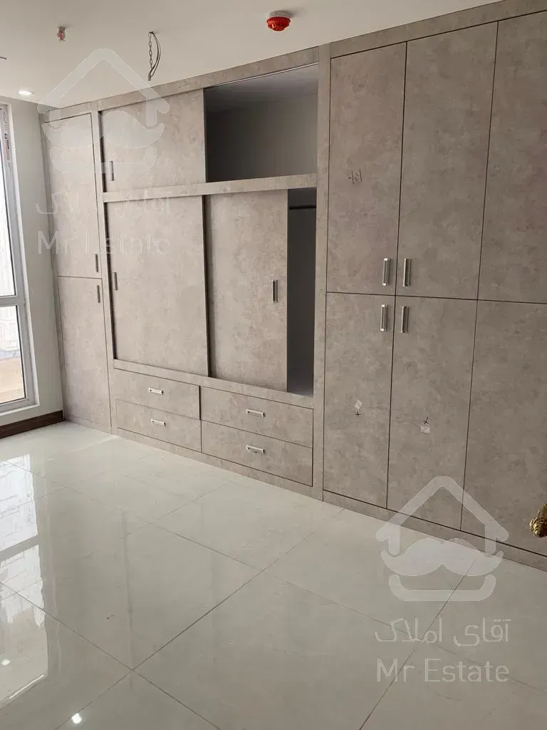 ۱۴۰ متر ۳خواب / کلید نخورده/لوکس