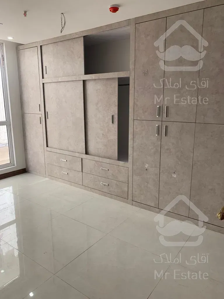 ۱۴۰ متر ۳ خواب لوکس کلید نخورده