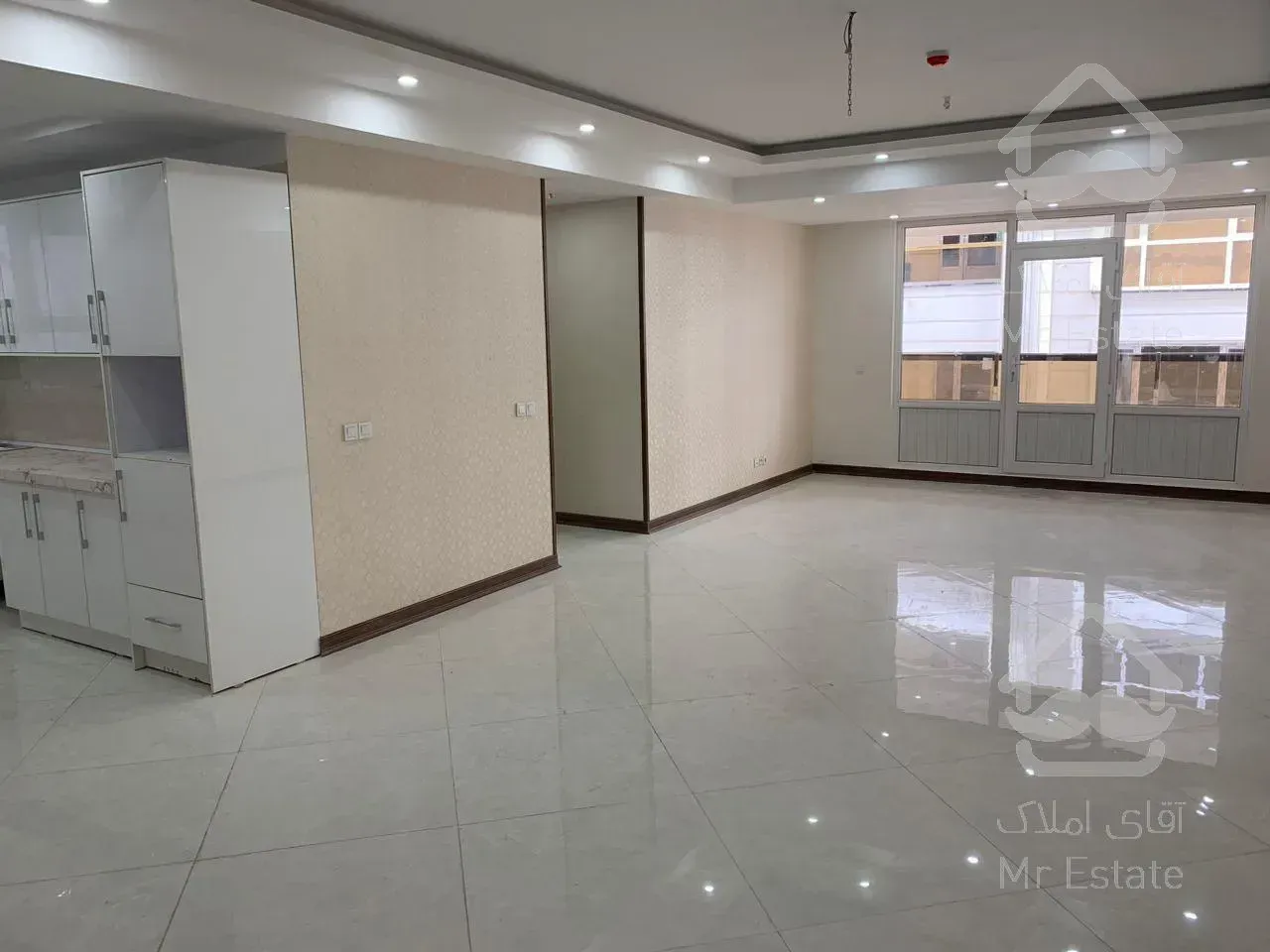 ۱۴۰ متر ۳خواب / کلید نخورده/لوکس