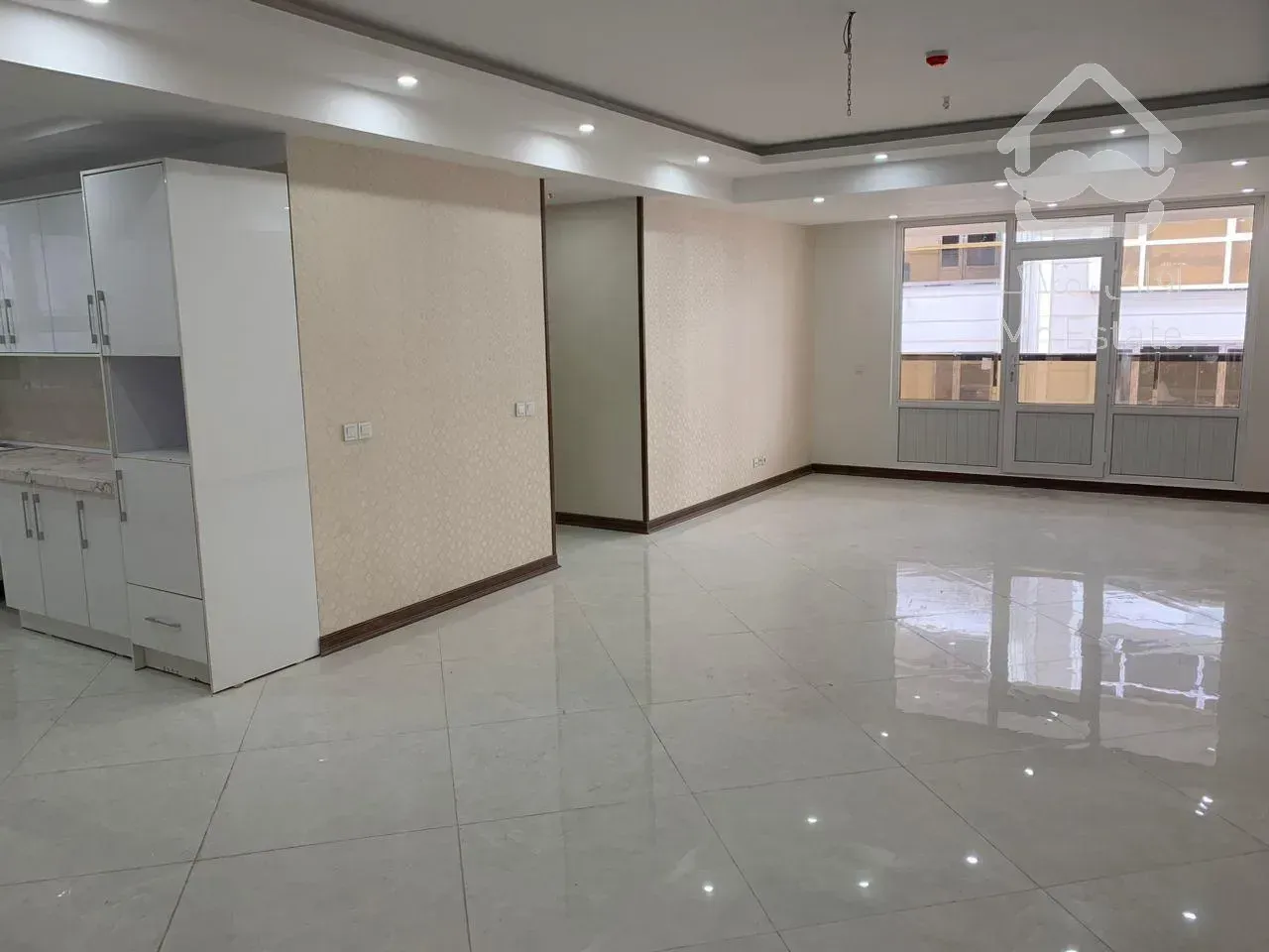 ۱۴۰ متر ۳ خواب لوکس کلید نخورده