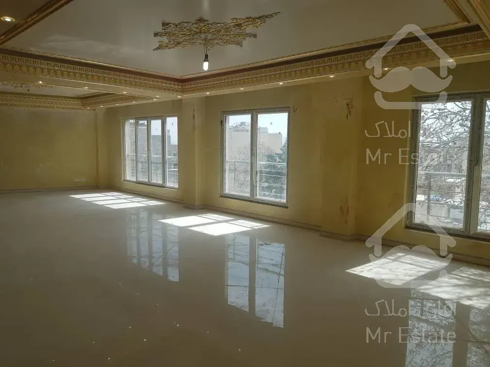 فروش ۲۵۵ متری سه خواب وسه پارکینگ