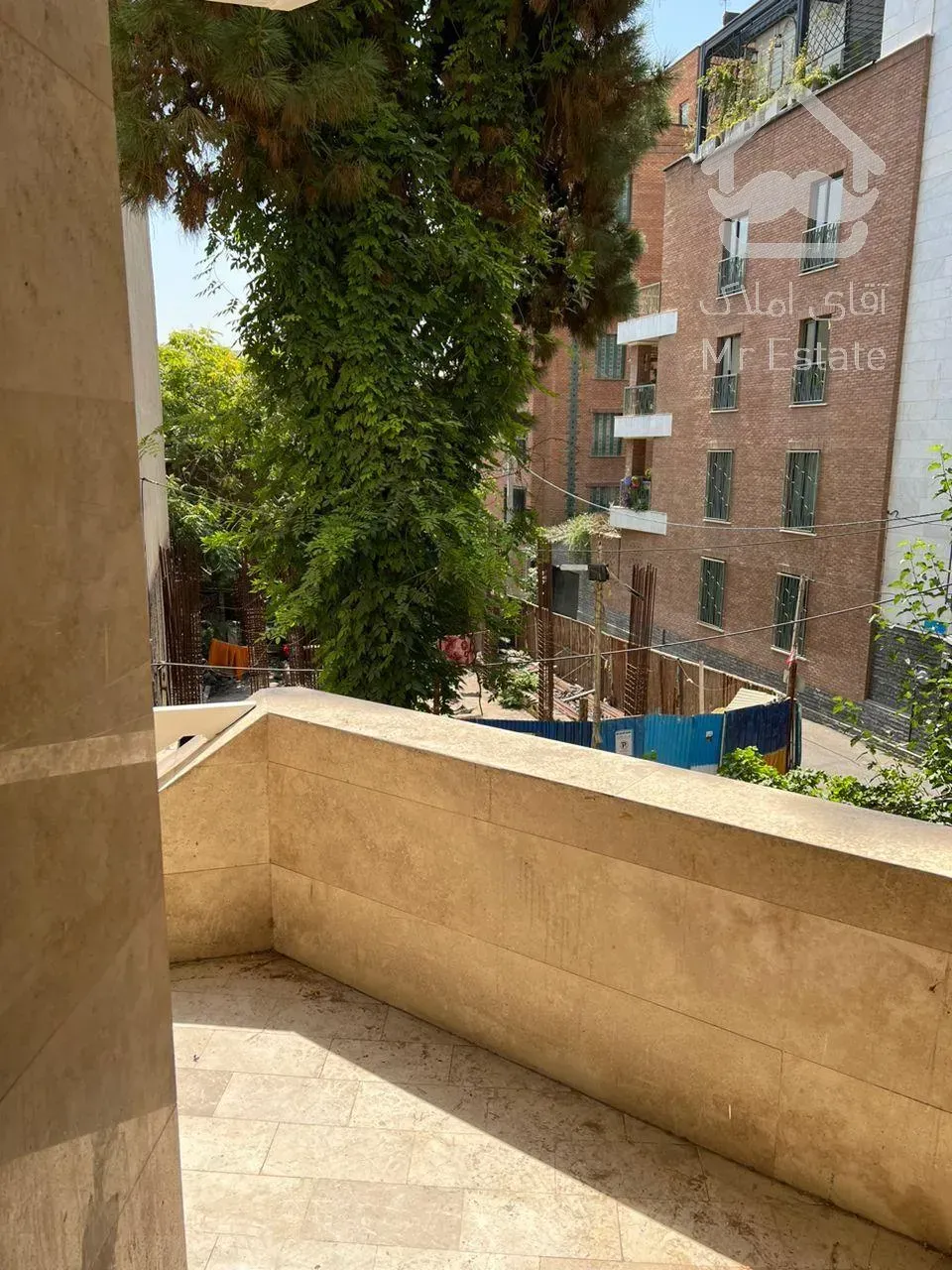 واحد ۱۶۰متری ۳ خواب قلهک یخچال